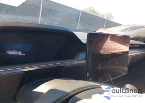 2022 Tesla Model S Dual Motor All-Wheel Drive z USA, uszkodzony, nr VIN 5YJSA1E50NF462485